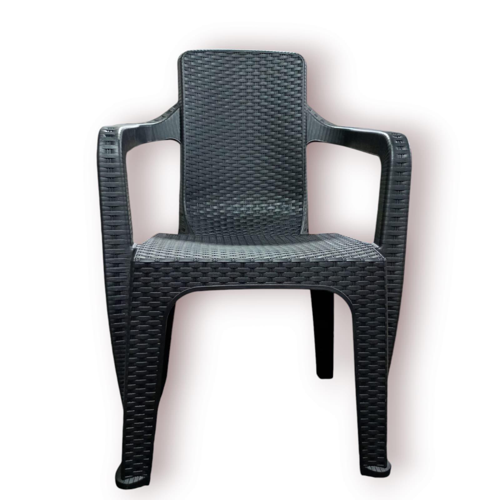 SILLA SIMIL RATTAN CON APOLLA BRAZOS NEGRO